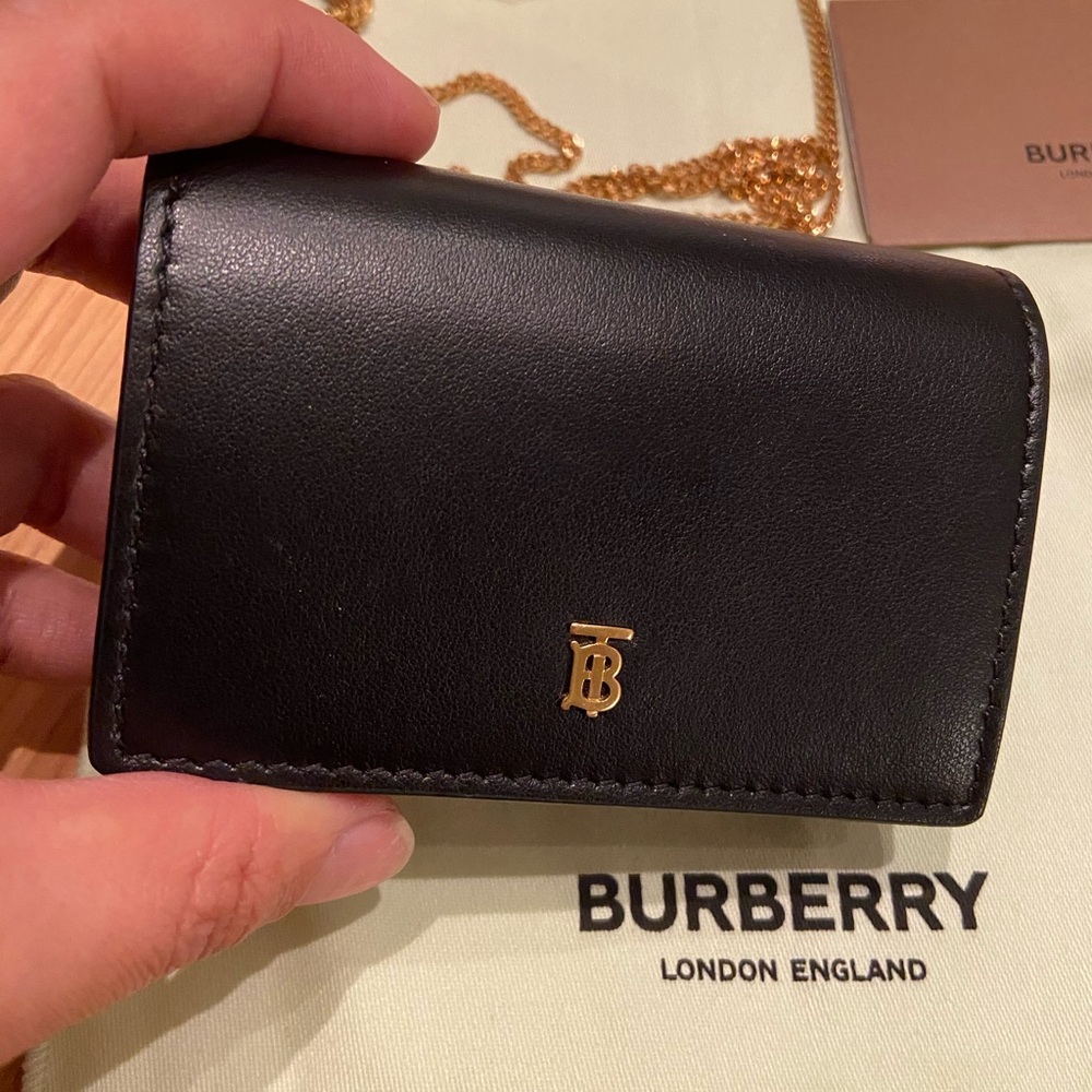 Burberry Card case on the chain - Picture 2 of 10